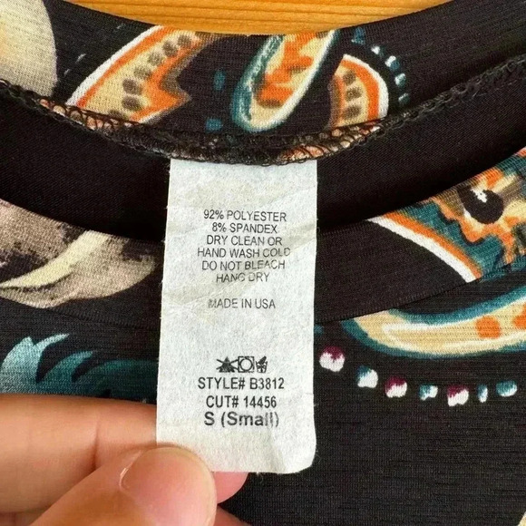 Paisley Pattern 3/4 sleeve extra long top - Picture 2 of 3